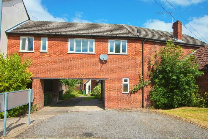 1 Bedroom Maisonette To Rent In Grosvenor Gardens, Billericay, CM12