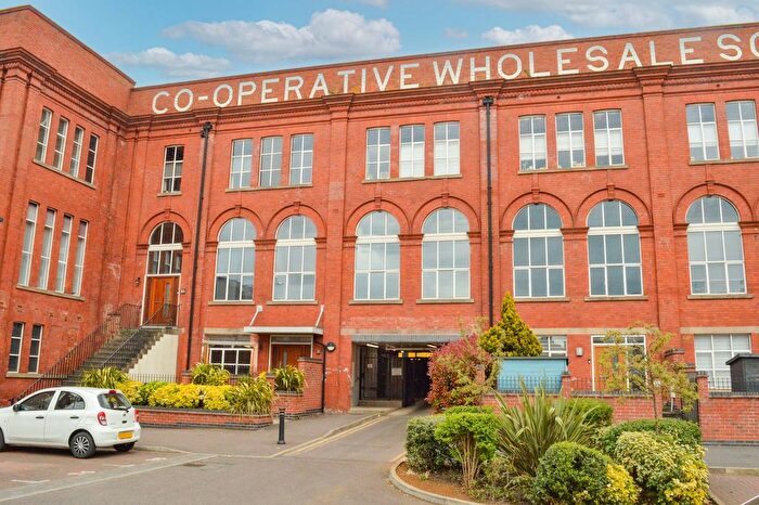 4 Bedroom Town House To Rent In Wheatsheaf Court, Knighton Fields, Leicester, LE2