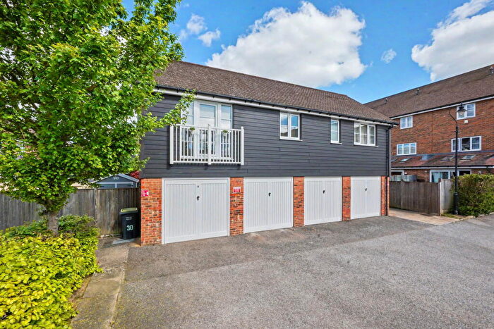 2 Bedroom Coach House For Sale In Hambrook Road, Holborough Lakes, ME6