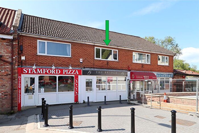 1 Bedroom Flat For Sale In The Shallows, Stamford Bridge, YO41