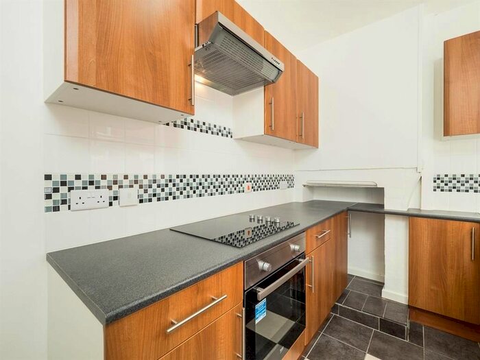 2 Bedroom Property To Rent In Laurie Avenue, Forest Fields, Nottingham, NG7