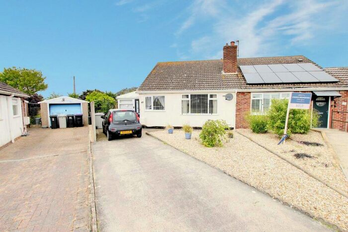 2 Bedroom Semi-Detached Bungalow For Sale In The Fairway, Mablethorpe, LN12