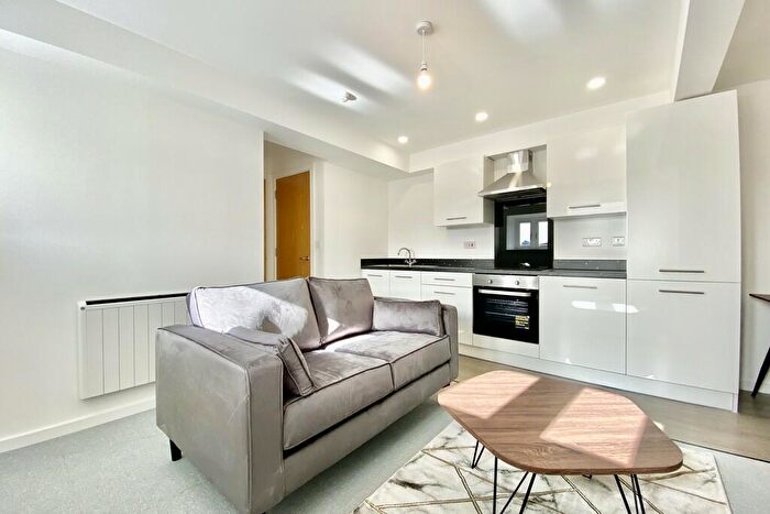 1 Bedroom Apartment To Rent In Viaduct Road, Leeds, LS4