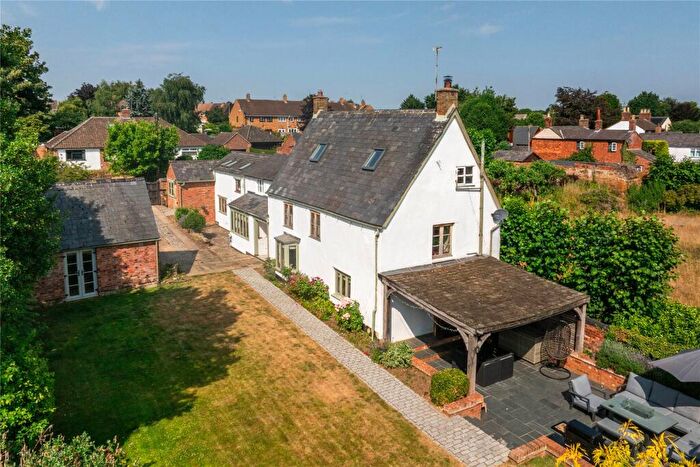 5 Bedroom Detached House For Sale In High Street, Spratton, Northampton, Northamptonshire, NN6