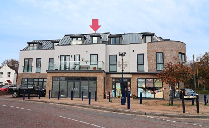 2 Bedroom Flat For Sale In Station Road, Hayling Island, PO11