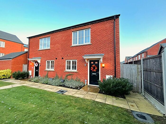 2 Bedroom Semi-Detached House To Rent In Marston Close, Banbury, Oxfordshire, OX16