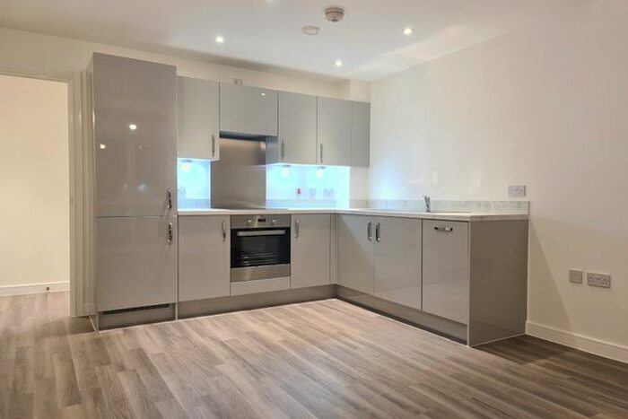 1 Bedroom Flat To Rent In Heaton House, Thurston Way, Borehamwood, WD6