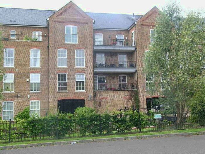2 Bedroom Flat To Rent In The Mill, Wooburn Green, HP10