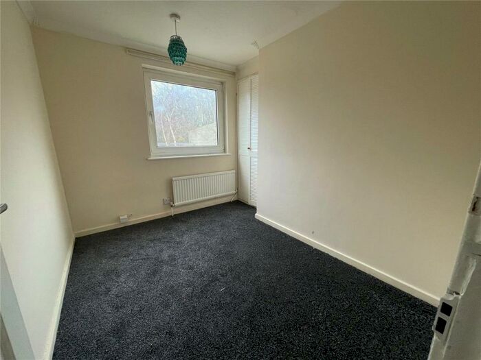 4 Bedroom Semi-Detached House To Rent In Colonsay Road, Broadfield, Crawley, West Sussex, RH11