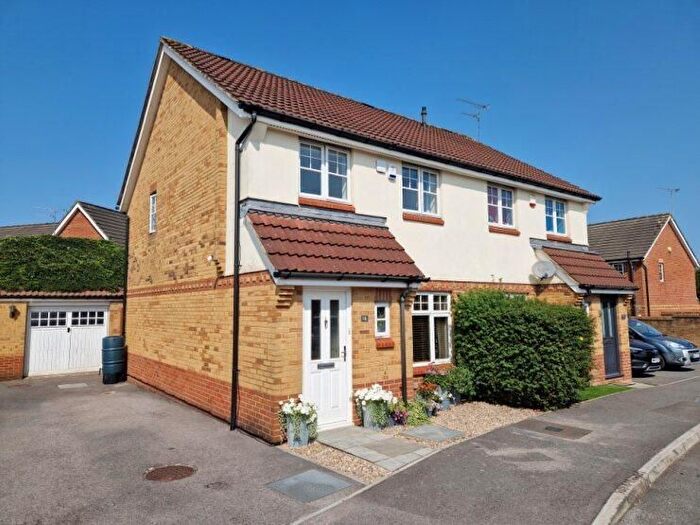 3 Bedroom Property For Sale In Tunbridge Way, Emersons Green, Bristol, BS16