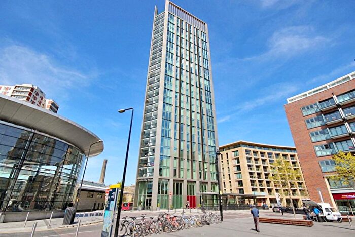 2 Bedroom Flat To Rent In Surrey Quays Road, Canada Water, SE16