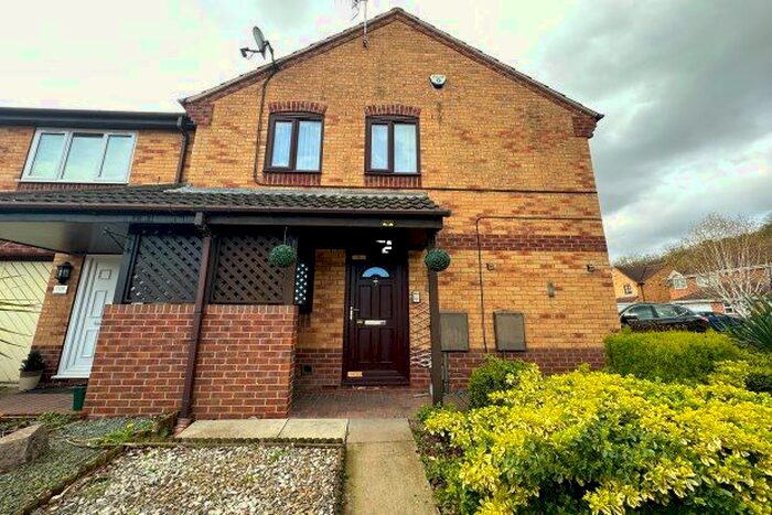 2 Bedroom Property To Rent In Hotspur Drive, Nottingham, NG4