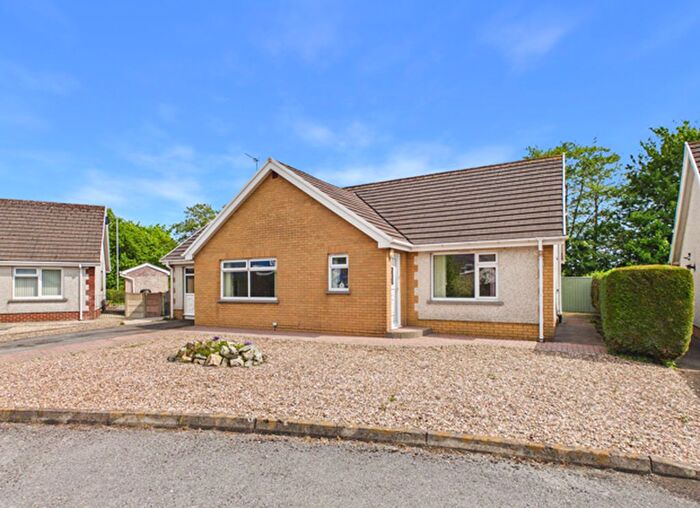 3 Bedroom Detached Bungalow For Sale In Wembley Gardens, St. Clears, SA33