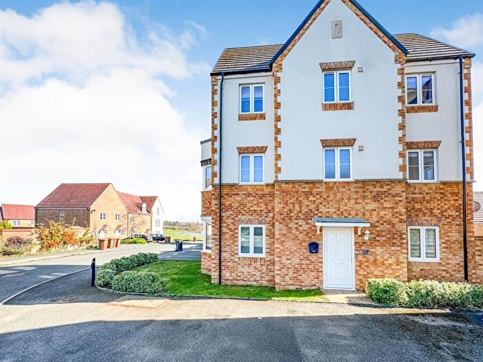 4 Bedroom Link Detached House For Sale In Roman Road, Corby, NN18