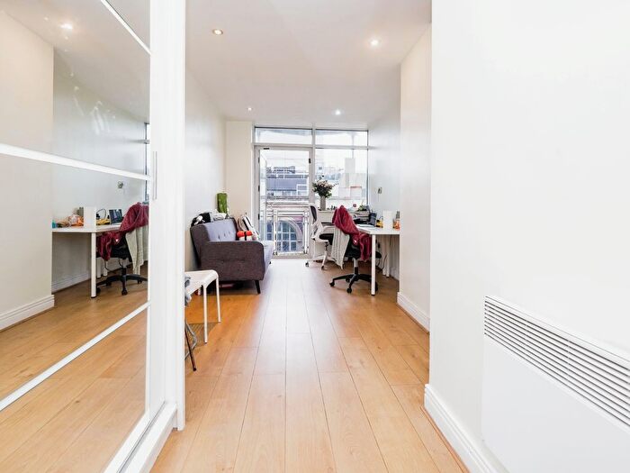 2 Bedroom Flat To Rent In Gerry Raffles Square, London, E15