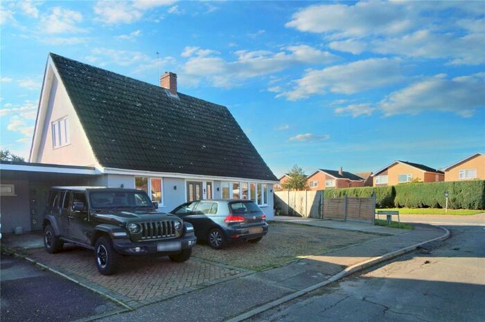 3 Bedroom Detached House For Sale In Critoph Close, Poringland, Norwich, Norfolk, NR14