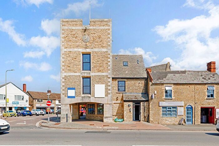 1 Bedroom Flat To Rent In Oxford Road, Kidlington, Oxford, OX5