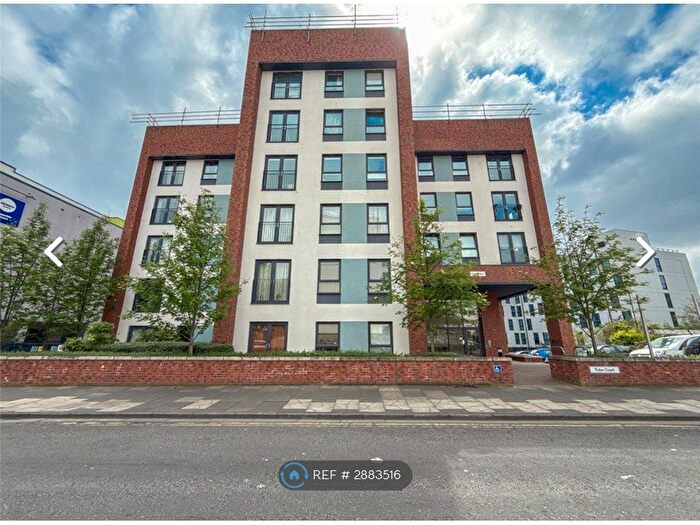 2 Bedroom Flat To Rent In Tube Court, Newcastle Upon Tyne, NE1