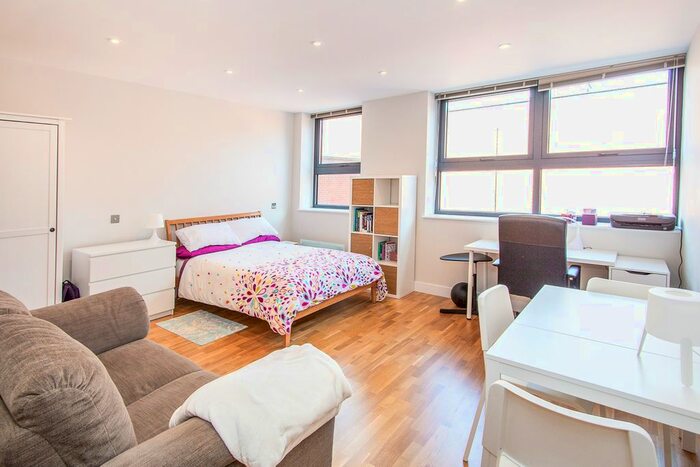 Studio To Rent In Market Place, Reading, RG1