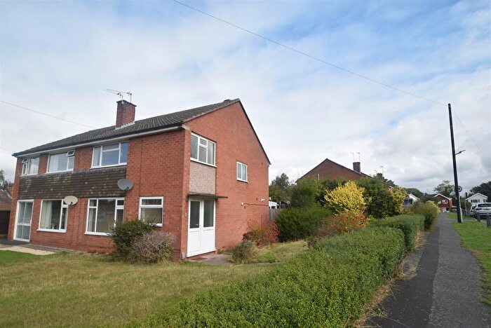 3 Bedroom Semi-Detached House To Rent In Springfield Avenue, Newport, TF10
