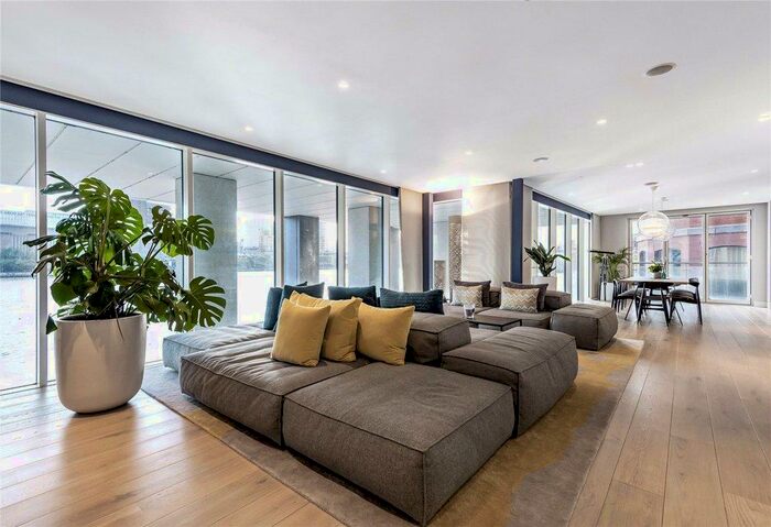3 Bedroom Apartment To Rent In Sir John Lyon House, High Timber Street, City Of London, London, EC4V