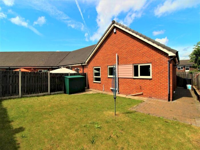 2 Bedroom SemiDetached Bungalow To Rent In Dove View, Wombwell