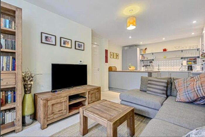 2 Bedroom Apartment For Sale In Printing House Square, Martyr Road, Guildford, GU1
