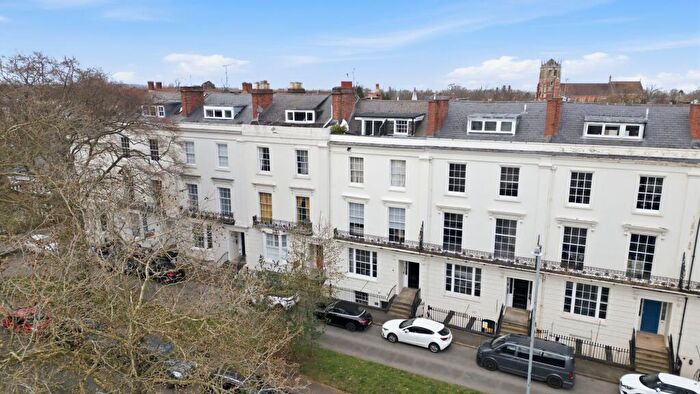 2 Bedroom Flat For Sale In Warwick Place, Leamington Spa, CV32