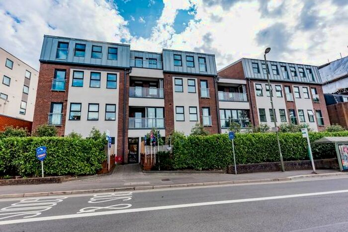 1 Bedroom Flat To Rent In Upper Charles Street, Camberley GU15