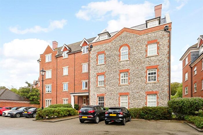 2 Bedroom Apartment To Rent In St. Agnes Place, Chichester, PO19