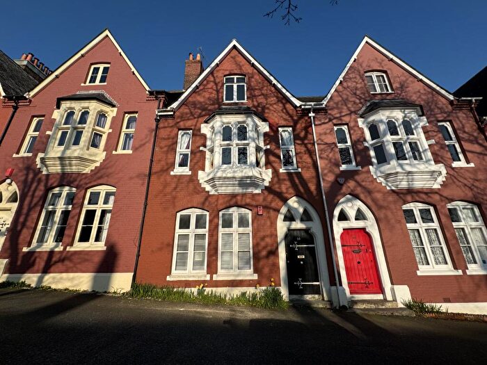 1 Bedroom Flat To Rent In Molesworth Road, Stoke, PL1