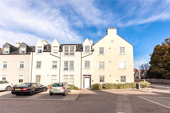 2 Bedroom Flat To Rent In North Deeside Road, Peterculter, AB14