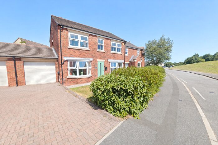 4 Bedroom Detached House For Sale In Orchard Grove, Shield Row, Durham, DH9