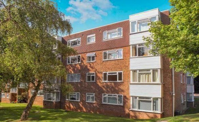 2 Bedroom Flat To Rent In Kingsmere, London Road, Preston, Brighton, BN1