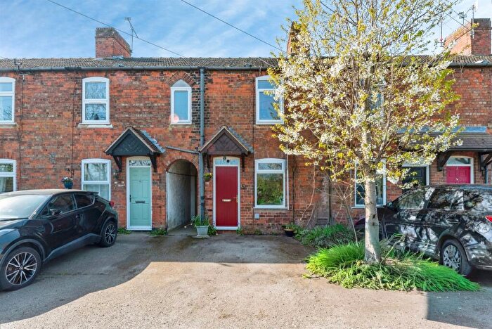 2 Bedroom Terraced House For Sale In Barnby Crossing, Newark, NG24