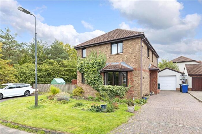 4 Bedroom Detached House For Sale In Rose Neuk, Bonnyrigg, EH19