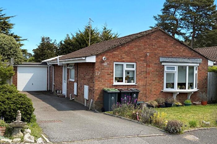 2 Bedroom Detached House For Sale In Azalea Close, St. Ives, BH24