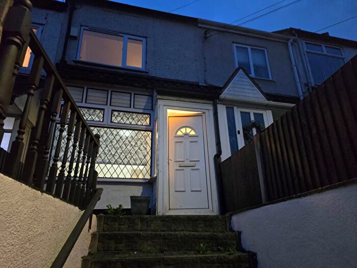 2 Bedroom Terraced House For Sale In Newford Crescent, Stoke-on-Trent, Staffordshire, ST2