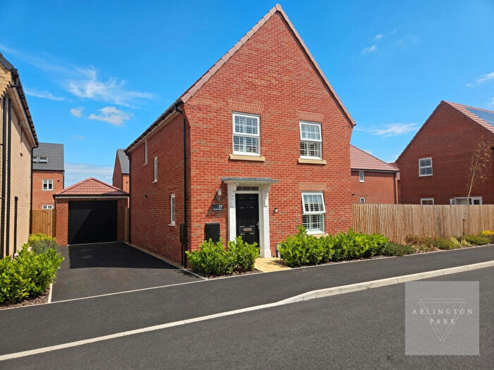 4 Bedroom Detached House For Sale In Claxton Road, Rackheath, Norwich, NR13