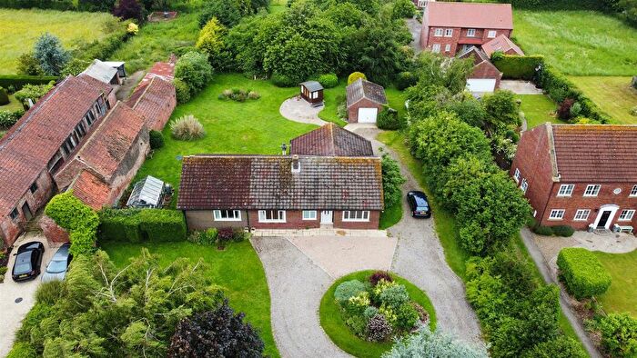 4 Bedroom Detached Bungalow To Rent In Cawood Road, Stillingfleet, York, YO19