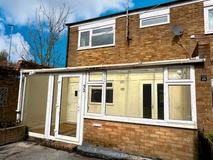 3 Bedroom Maisonette To Rent In Fernside Avenue, St. Leonards-On-Sea, TN38