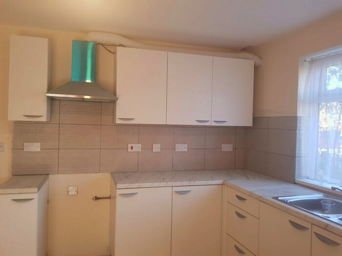 2 Bedroom Terraced House To Rent In Pennyacre Road, Birmingham, West Midlands, B14