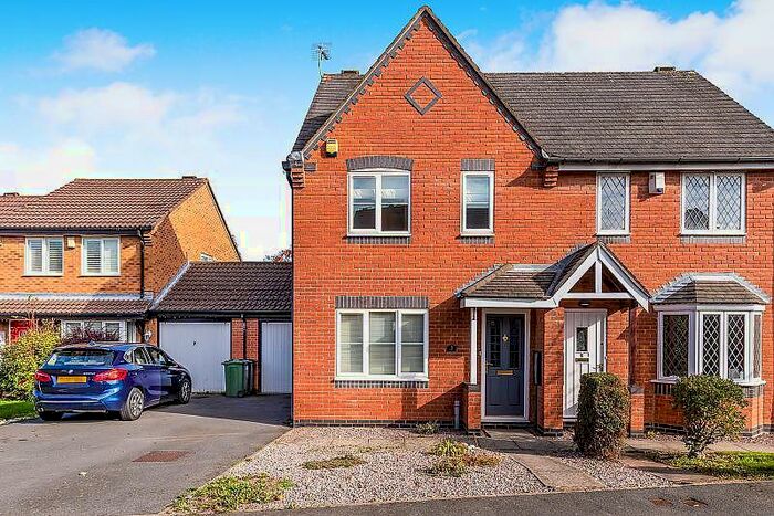 3 Bedroom Semi-Detached House To Rent In Heron Close, Mountsorrel, LE12