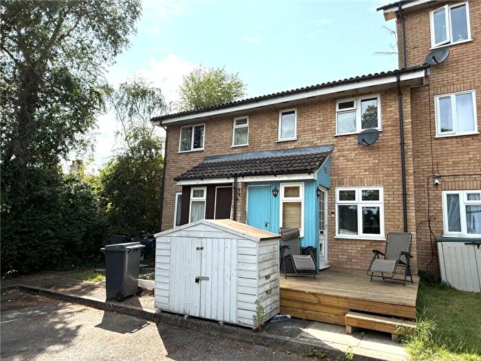1 Bedroom Terraced House For Sale In Redwood Way, Barnet, EN5