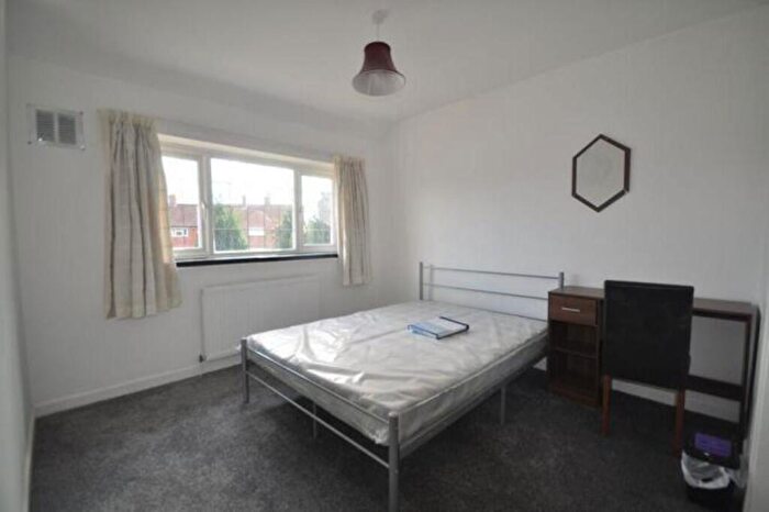 6 Bedroom Terraced House To Rent In Six Bedroom Student House, Guildford, GU1