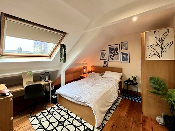 6 Bedroom House To Rent In Chester Street, Newcastle Upon Tyne, NE2