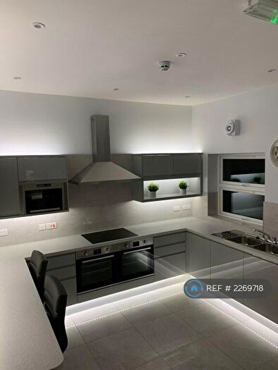6 Bedroom Semi-Detached House To Rent In Burscough Street, Ormskirk, L39