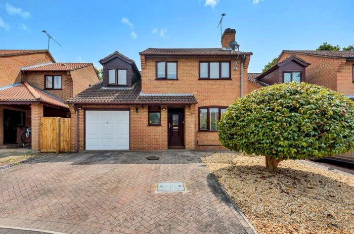 4 Bedroom House To Rent In Burnham Beeches, Chandler's Ford, Eastleigh, SO53