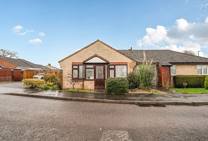 2 Bedroom Bungalow For Sale In Partridge Close, Stonehouse, Gloucestershire, GL10