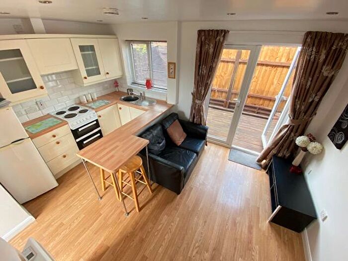 1 Bedroom House To Rent In Fairway Road South, Shepshed, LE12